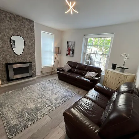 City Charm: Spacious 3-Bed With Garden Oasis London Exterior photo
